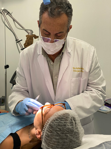 Julián Castillo Medicina y Cirugía Estética