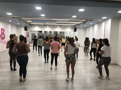 Aquisebaila: la Academia - Bailes Latinos